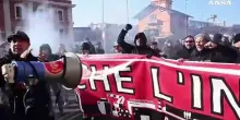 Ex Ilva, il corteo degli operai allo stabilimento di Genova Cornigliano