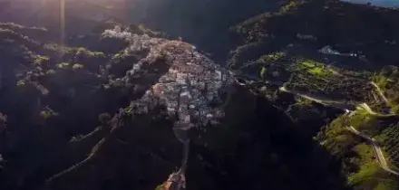 In anteprima il video "Duci Amuri Meu" della cantautrice Cecilia Larosa