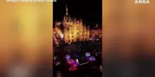 Milano, festa in piazza Duomo per l'accensione dell'albero di Natale