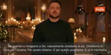 Zelensky: "Tutti vorremmo che Putin muoia, ma a Dio chiediamo solo la pace"