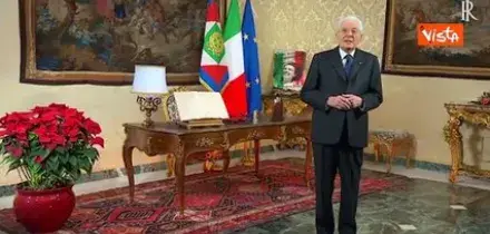 Mattarella: "La vera forza dell'Italia &egrave; la coesione sociale"