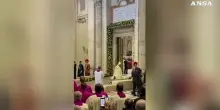 San Pietro, papa Leone chiude la porta santa: termina il Giubileo