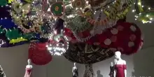 A Roma in mostra le opere di Joana Vasconcelos e gli abiti di Valentino