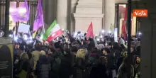 Presidio a favore del popolo iraniano in Piazza del Campidoglio, i manifestanti cantano "Bella Ciao"