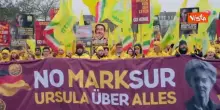 Protesta Coldiretti a Strasburgo contro il Mercosur, centinaia di agricoltori sfilano in strada