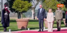 Merz accolto da Meloni a Villa Doria Pamphilj per il Vertice intergovernativo tra Italia e Germania