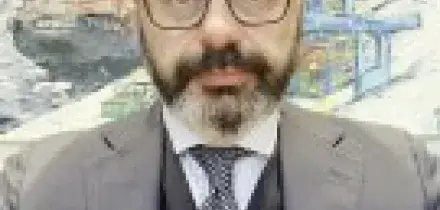 Navi container e rotta di Suez, "non &egrave; ancora affidabile"