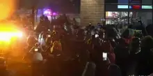 Manifestanti anti-Ice furibondi dopo omicidio Pretti a Minneapolis