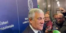 Iran, Tajani: riduzione personale ambasciata per "prudenza"