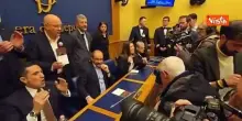 Conferenza del Comitato Remigrazione alla Camera, Pd, M5s e Avs occupano la Sala Stampa