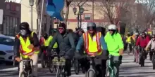 "Ice out", ciclisti invadono le strade di Minneapolis