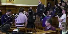 Antifascista tedesca in tribunale a Budapest: in catene come Salis