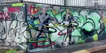 Mattarella, Meloni e Trump nei murales "olimpici" di aleXsandro Palombo