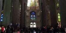 Sagrada Familia, la torre pi&ugrave; alta &egrave; quasi pronta