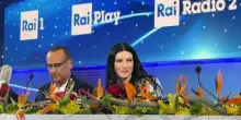 Sanremo, Laura Pausini e l'abbraccio con Conti: "Carlo ti voglio bene"