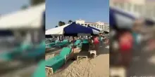 Contrattacco Iran, a Dubai missili in cielo e gente in spiaggia