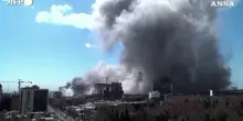 Forti esplosioni a Teheran, colonne di fumo tra i palazzi
