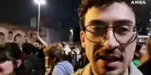 Centinaia di giovani iraniani celebrano 'la fine di Khamenei' a Roma