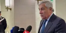 Iran, Tajani: "Spero entro domani rientro di 10.000 italiani"