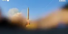 L'Iran ha avviato lanci col nuovo missile Khorramshahr-4