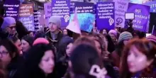 8 Marzo, migliaia di donne sfidano il divieto di manifestare a Istanbul
