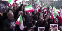 Iran, manifestazione a Teheran a favore di Mojtaba Khamenei