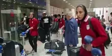 La nazionale femminile di calcio iraniana arriva in Malesia