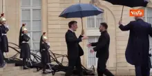 Macron riceve il Presidente ucraino Zelensky all'Eliseo