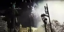 Valencia celebra la festa de Las Fallas bruciando le statue di cartone
