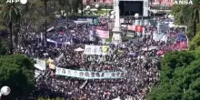 Argentina, in piazza per l'anniversario del colpo di Stato del '76