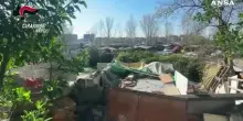A Poggioreale blitz dei carabinieri nel campo nomadi, proteste e sequestri