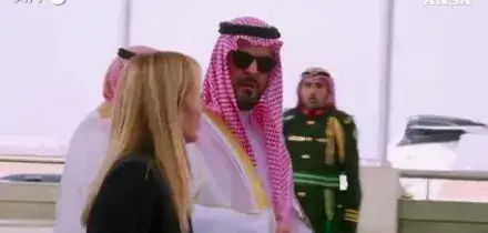 La premier Meloni arriva in Arabia Saudita per una visita a sorpresa