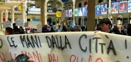 Muba, gli attivisti del Pilastro contestano Lepore durante la presentazione. Il video