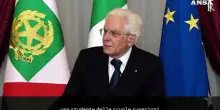 Mattarella: "Se i potenti usassero autoironia, eviterebbero imbarazzi"