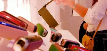 Ploom presenta "Feel the Aura" alla Milano Design Week 2026