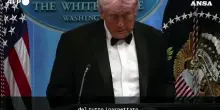 Spari al gala dei media. Trump: "Del tutto inaspettato"