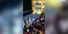 Festeggiamenti a La Fenice dopo la rottura con Venezi