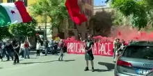 Il video degli spari al corteo del 25 aprile a Roma: fermato 21enne