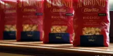 Barilla Al bronzo, con i Riccioli la natura ispira la forma della pasta