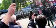Primo Maggio a Torino, scontri fra autonomi e forze dell'ordine