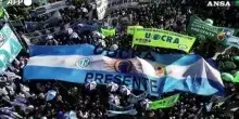 Buenos Aires, in piazza contro la riforma del lavoro di Milei
