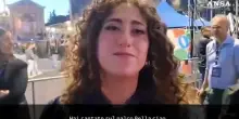 Delia canta Bella Ciao, ma "partigiano" diventa "essere umano"