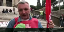 "Servono regole", i tassisti romani sotto al Campidoglio