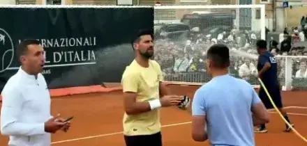 Internazionali di Roma, folla per Djokovic a Piazza del Popolo