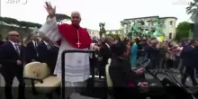 Il Papa nell'anniversario di pontificato: "Io il primo benedetto"