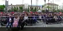 Il Papa contro le guerre: "Non rassegniamoci alle immagini di morte"