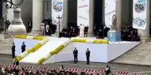 Papa a Napoli: serve presenza Stato, no spazio a malavita