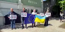 "Allarme bomba" a Biennale: &egrave; il flash mob +Europa a Padiglione russo