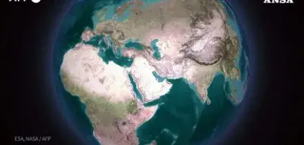 Fuoriuscita di petrolio vicino all'isola di Kharg, l'hub vitale dell'Iran