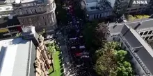 Argentina, migliaia in piazza per difendere le universita' statali